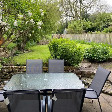 Wensleydale Stone * Hunton (North Yorkshire)